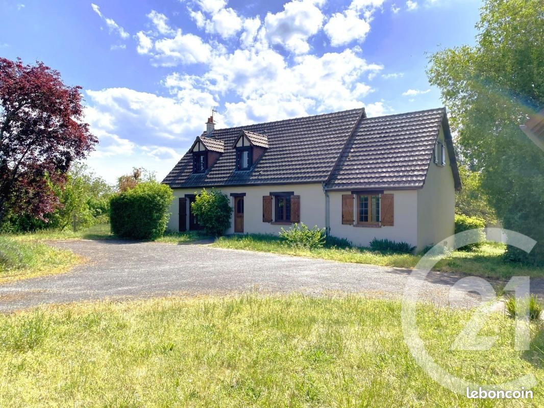 Maison 6 pièces 180 m² · à Cosne-Cours-sur-Loire · 180 m² · 235 000 €