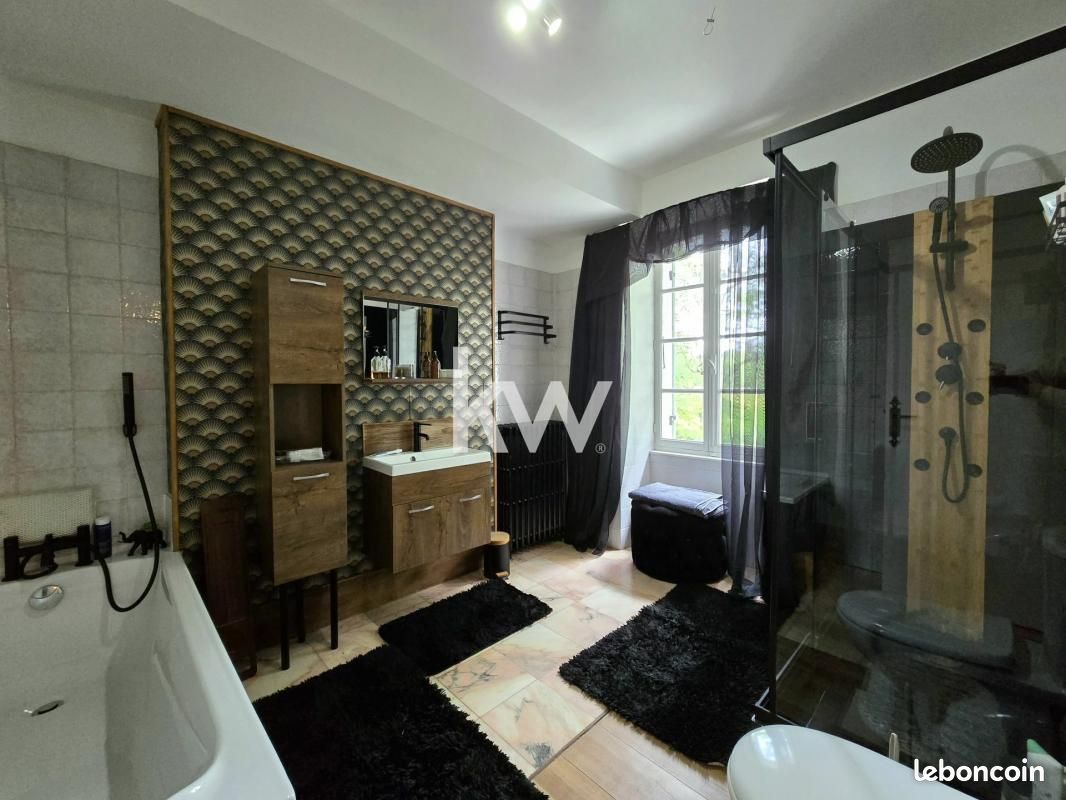 Moulin 8 pièces 240 m² - Saint-Paul-Lizonne 24320 (image principale 12)