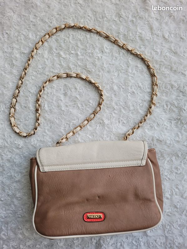 Petit sac Aldo couleur crème marron et corail aux anses dorées (image 4)