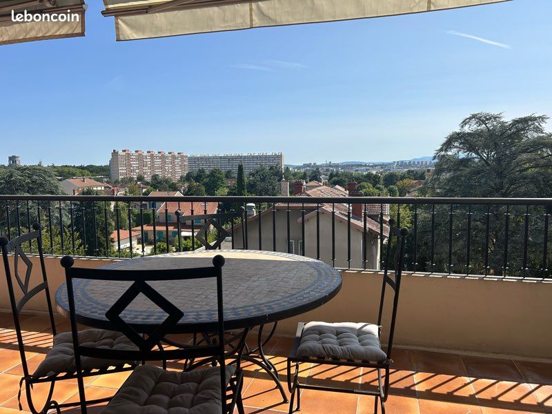 Appartement 1 pièce 17 m² · à Bron · 17 m² · 590 €