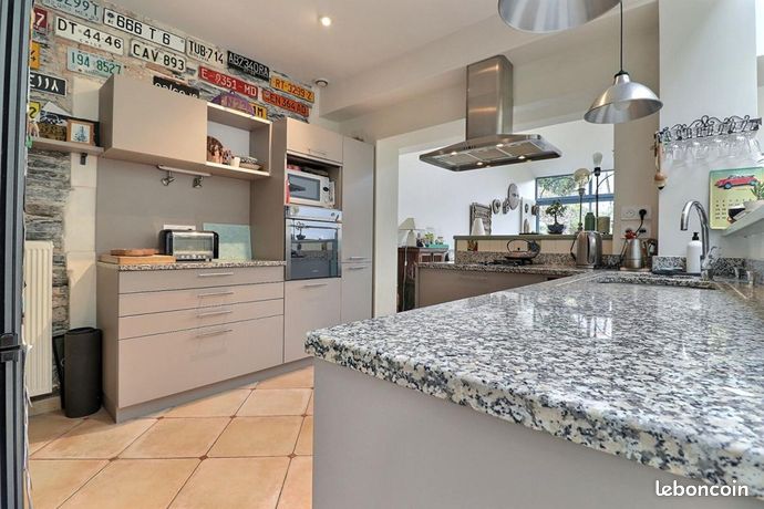 Maison 10 pièces 221 m² — 4