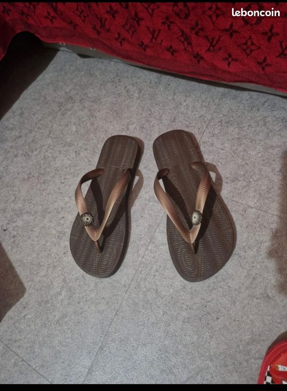 Claquettes Grendene (image 1)