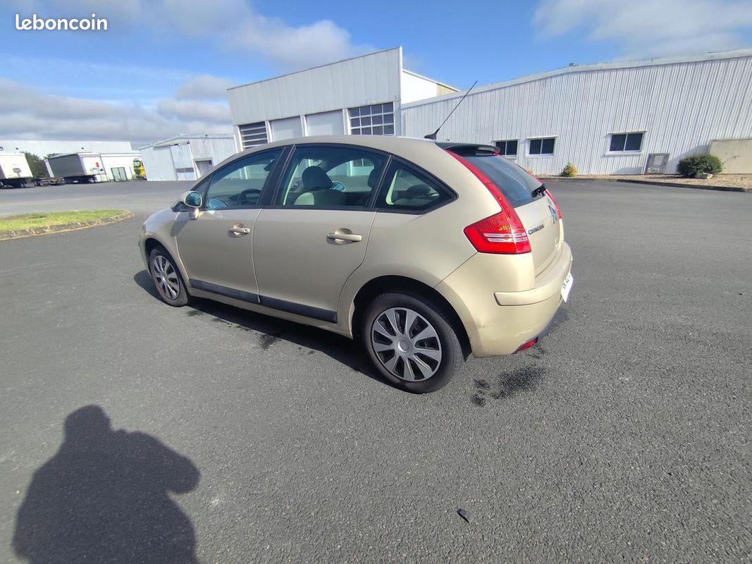 CITROEN C4 1.6i 16V - 110 BERLINE Pack Ambiance PHASE 1 (image 11)