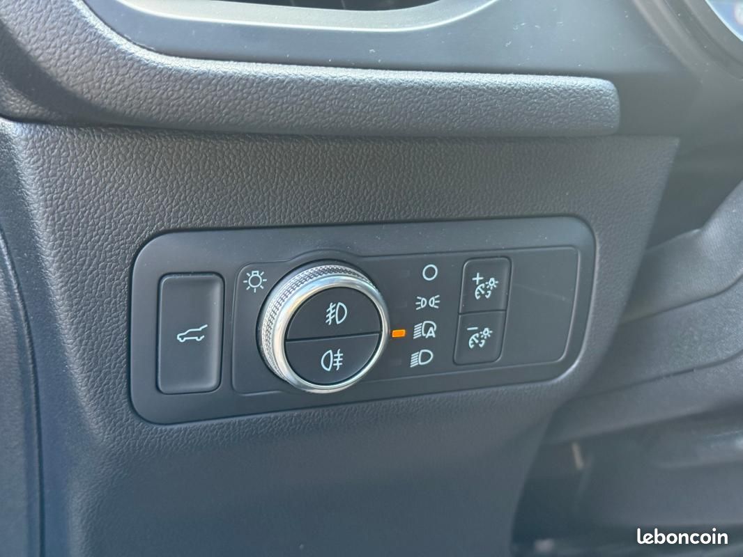 Ford Kuga 2.0 TDCi 120 S&S 4x2 Powershift ST-Line (image 11)