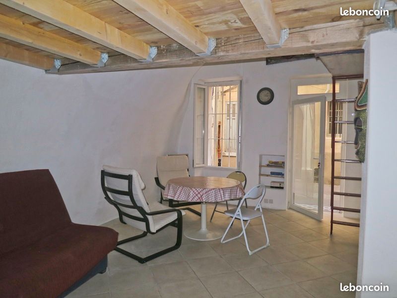 Appartement vouté rez de chaussée près du vieux port La Ciotat (image 7)
