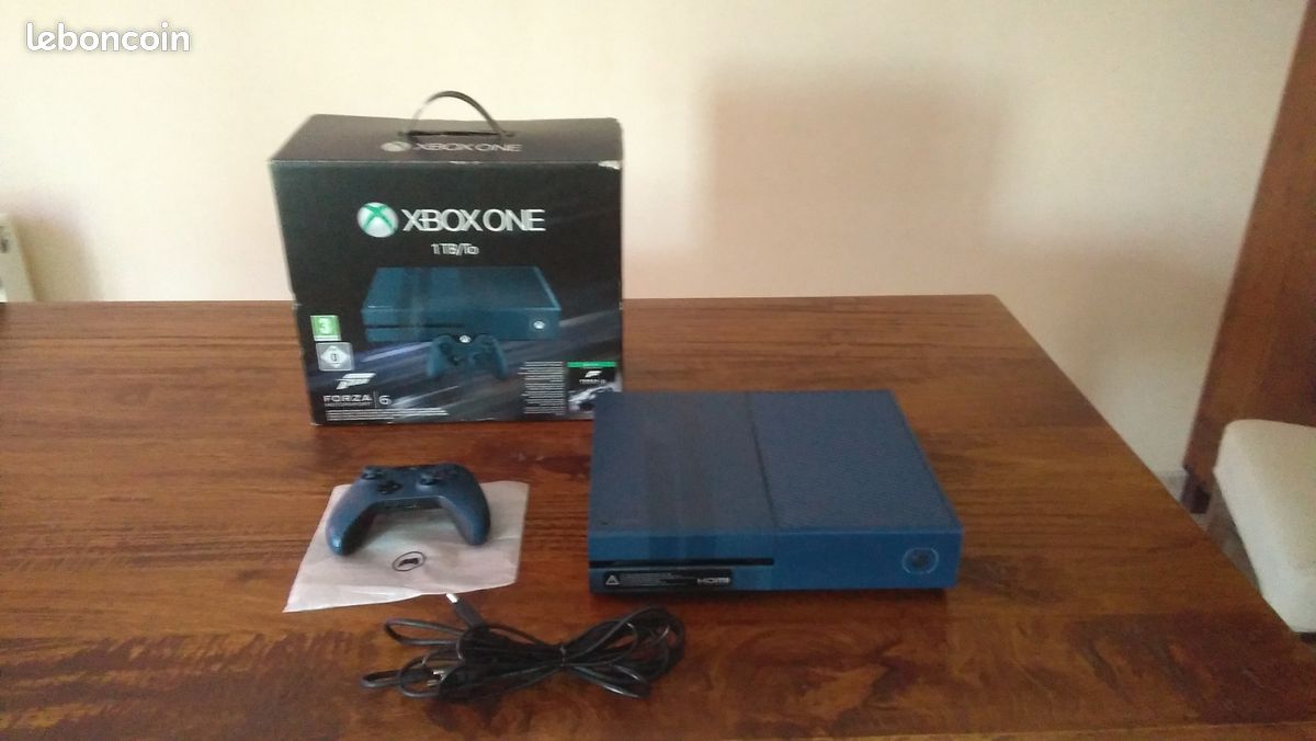 X box one édition Forza Motorsport 6 1 TB/To + Manette de l'édition (image 3)