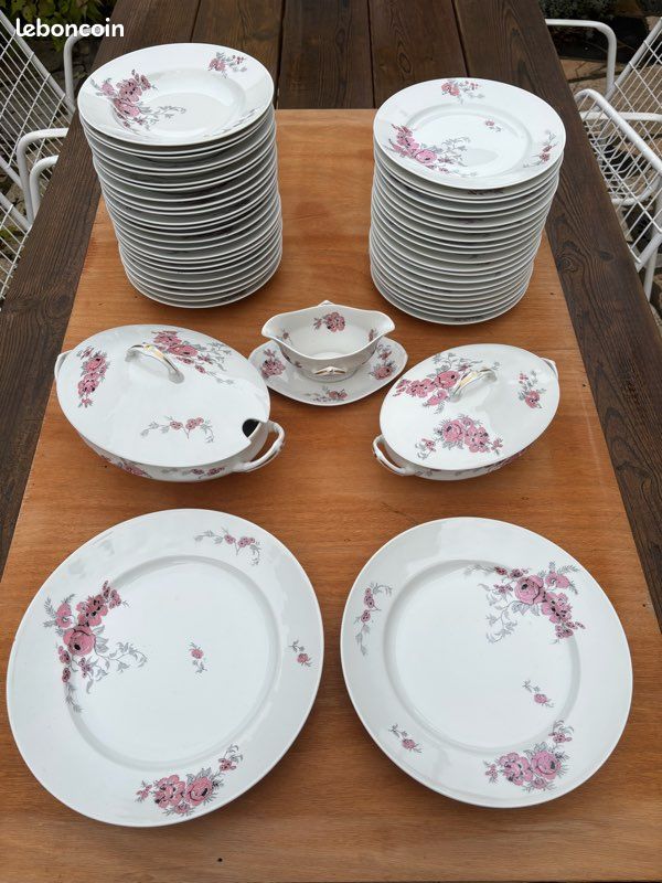 Service De Table Complet Limoges – Porcelaine Motif Floral – Excellent état