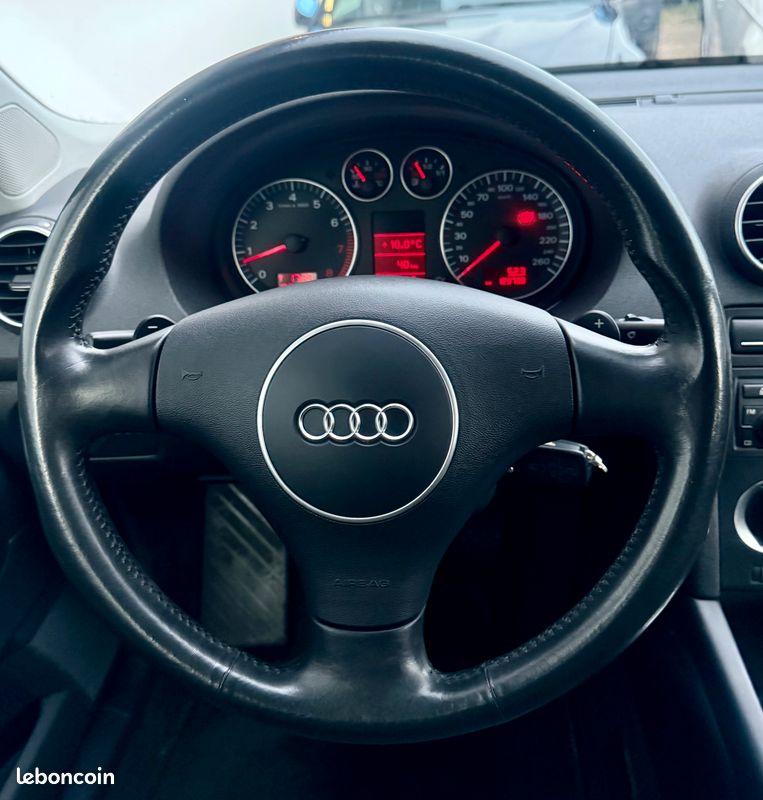 AUDI A3 3.2L V6 250ch Quattro S-Tronic6 (image 9)