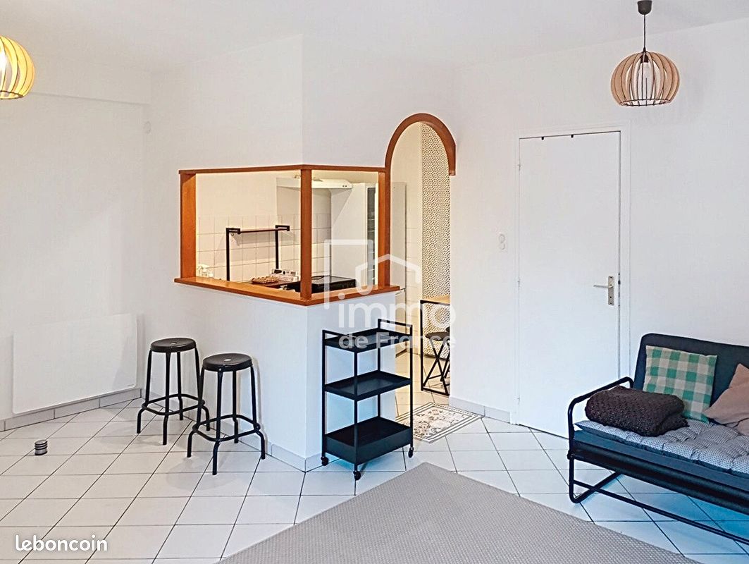 Studio 3 pièces 49 m² (image 3)