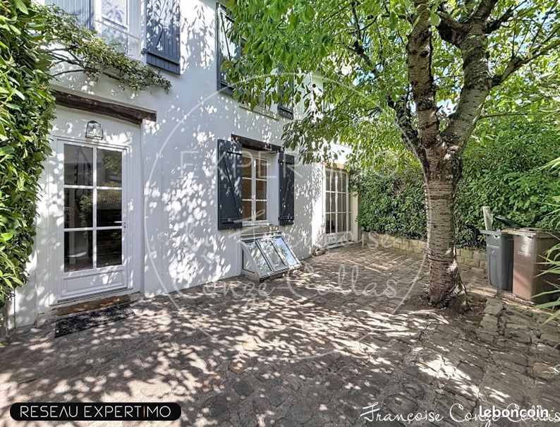 Maison 4 pièces 82 m² · à Versailles · 82 m² · 2 200 €/mois