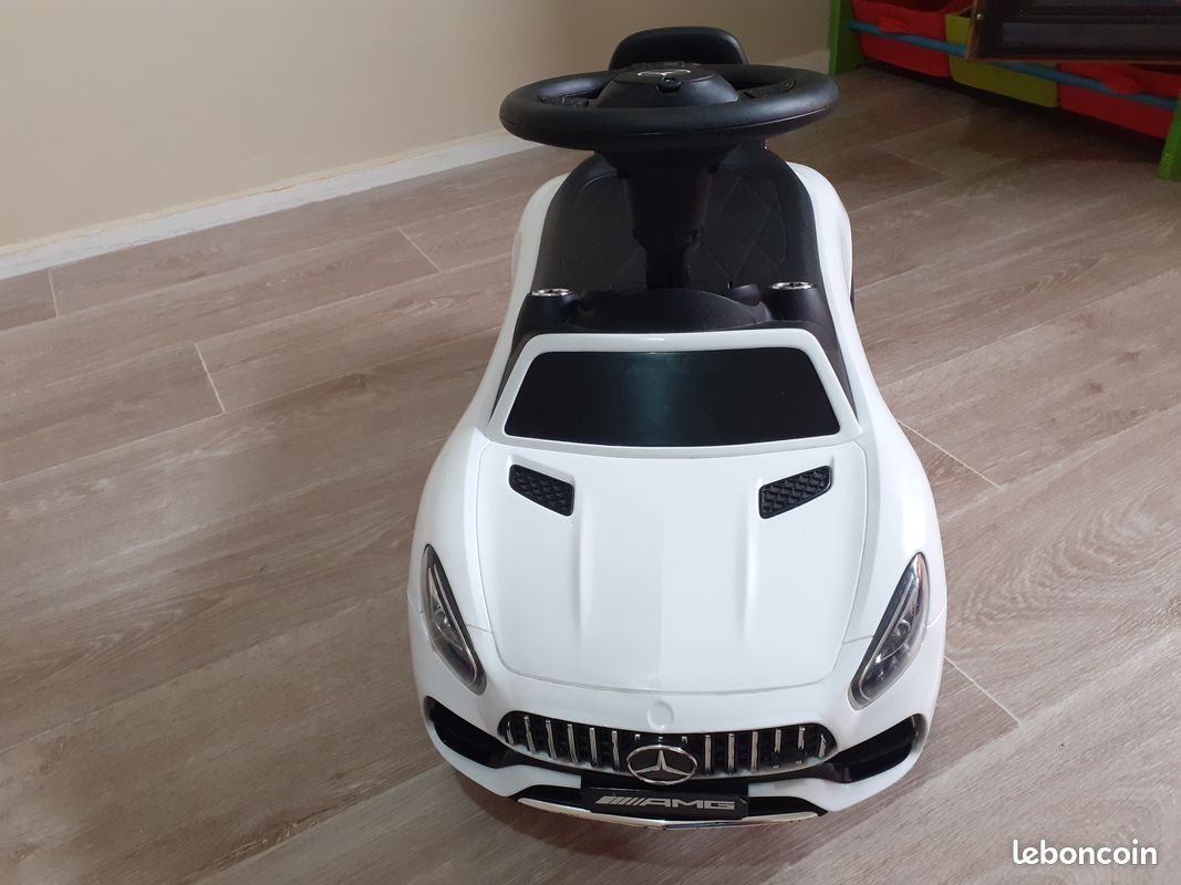 Trotteur voiture blanc et noir Mercedes AMG (image 4)