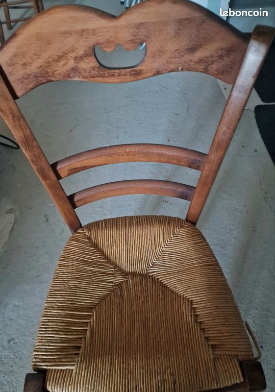 Table ronde et ovale + chaises (image 9)