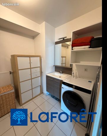 https://img.leboncoin.fr/api/v1/lbcpb1/images/05/a7/03/05a70322ea7814547c936eba6ffba41543eed817.jpg?rule=ad-image