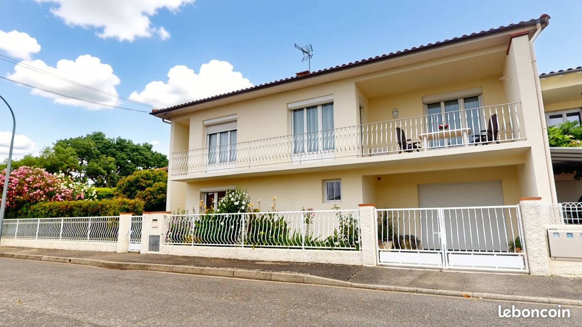 Maison 7 pièces 155 m² · à Grenade · 155 m² · 323 000 €