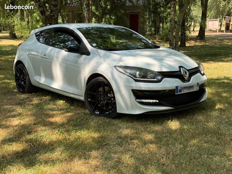 Renault Mégane RS 2.0 T 265ch -2014-110000km - garantie 12 mois (image 1)