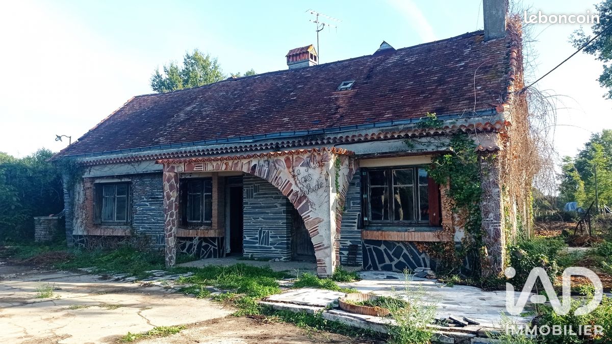 Maison 5 pièces 100 m² · à Le Bailleul · 100 m² · 80 000 €