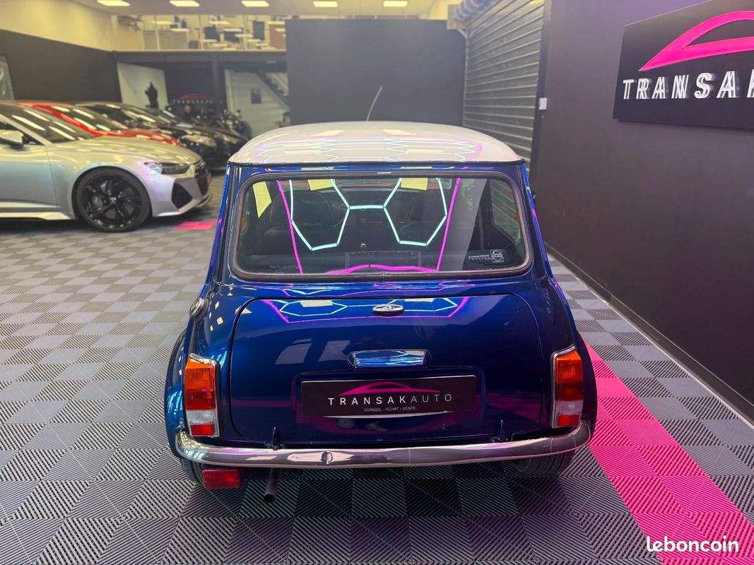 ROVER MINI 1.3i Sport For Ever -Origine France - Boitier injection - Airbags - Jantes anniversaire - Historique d'entretien (image 4)
