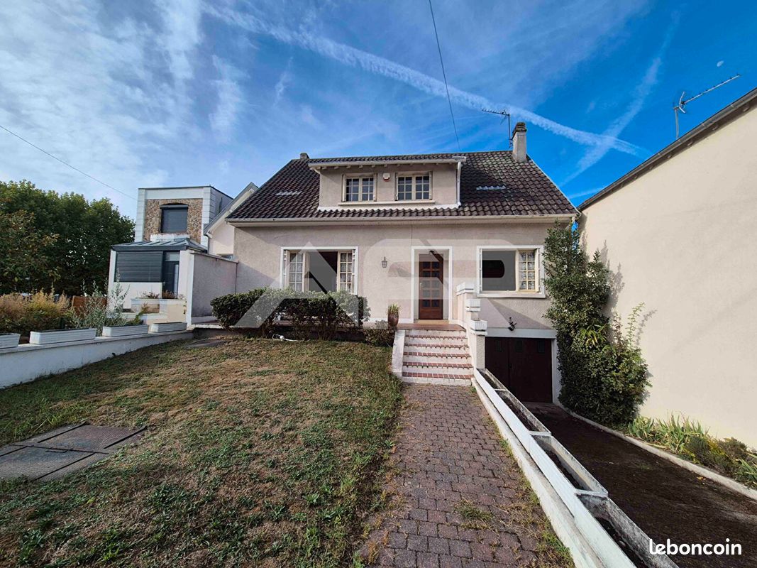 Maison 8 pièces 153 m² · à Chatou · 153 m² · 541 000 €