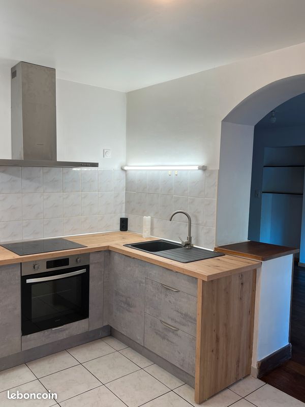 Appartement 3 pièces 50 m² · à Contrexéville · 50 m² · 520 €