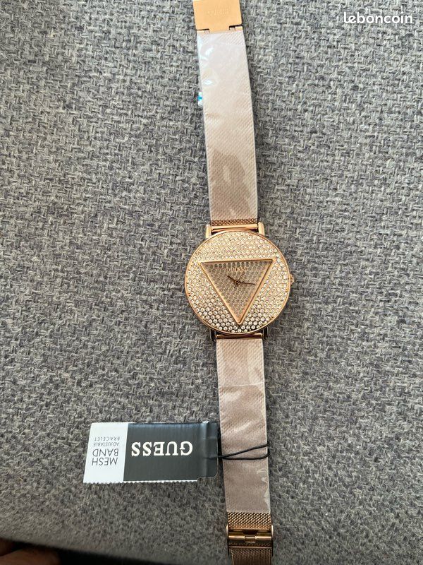 Montre Femme GUESS 3 En 1 Avec Coffret Cadeau - Cadran Cristal, Bracelet Cuir, Neuf