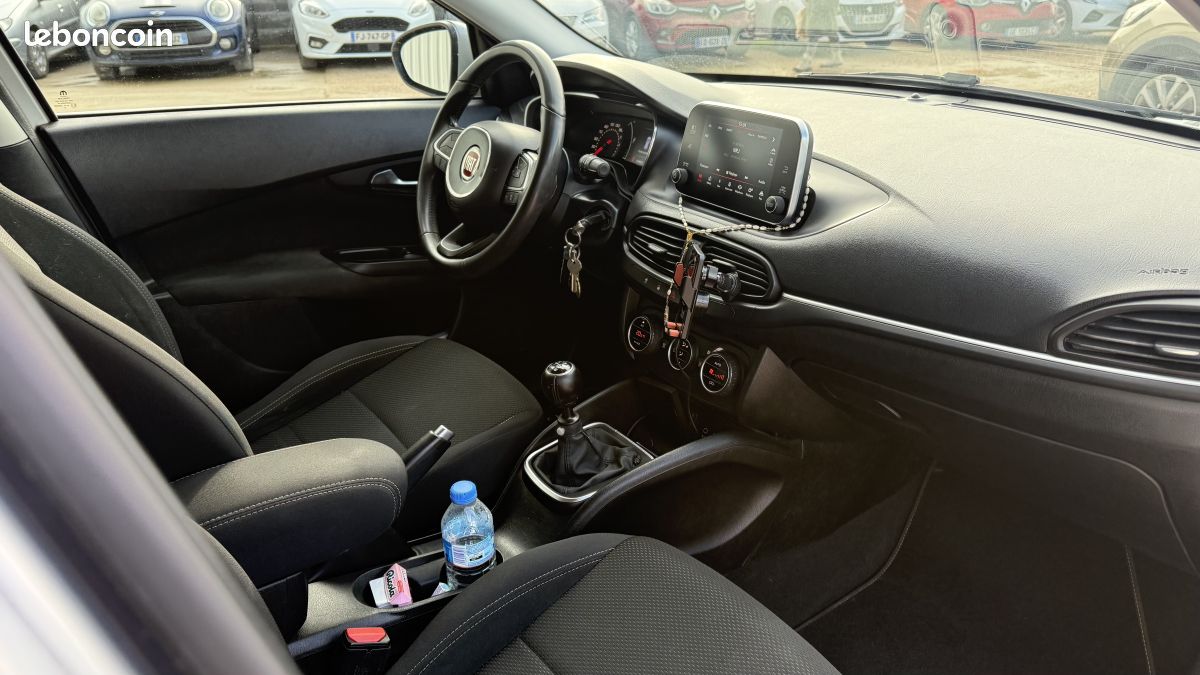 FIAT Tipo 1.6 MultiJet 120ch Easy S/S (image 10)