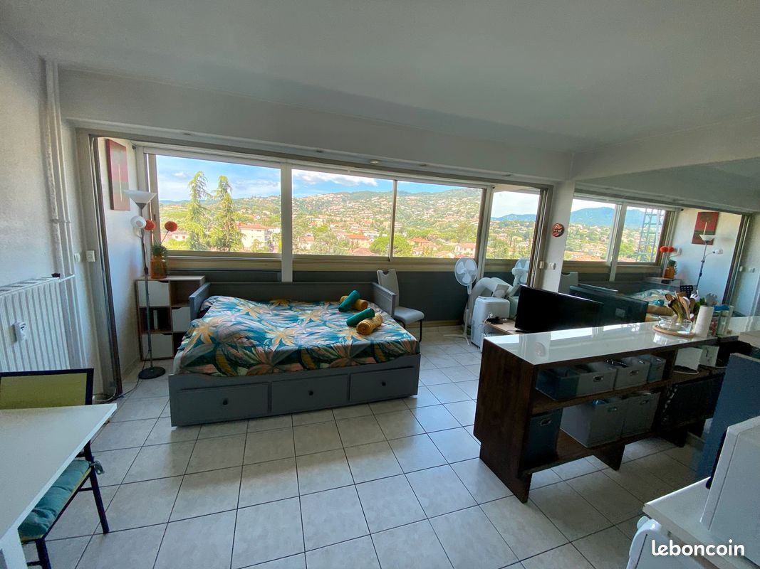 Appartement 1 pièce 24 m² · à Mandelieu-la-Napoule · 24 m² · 790 €