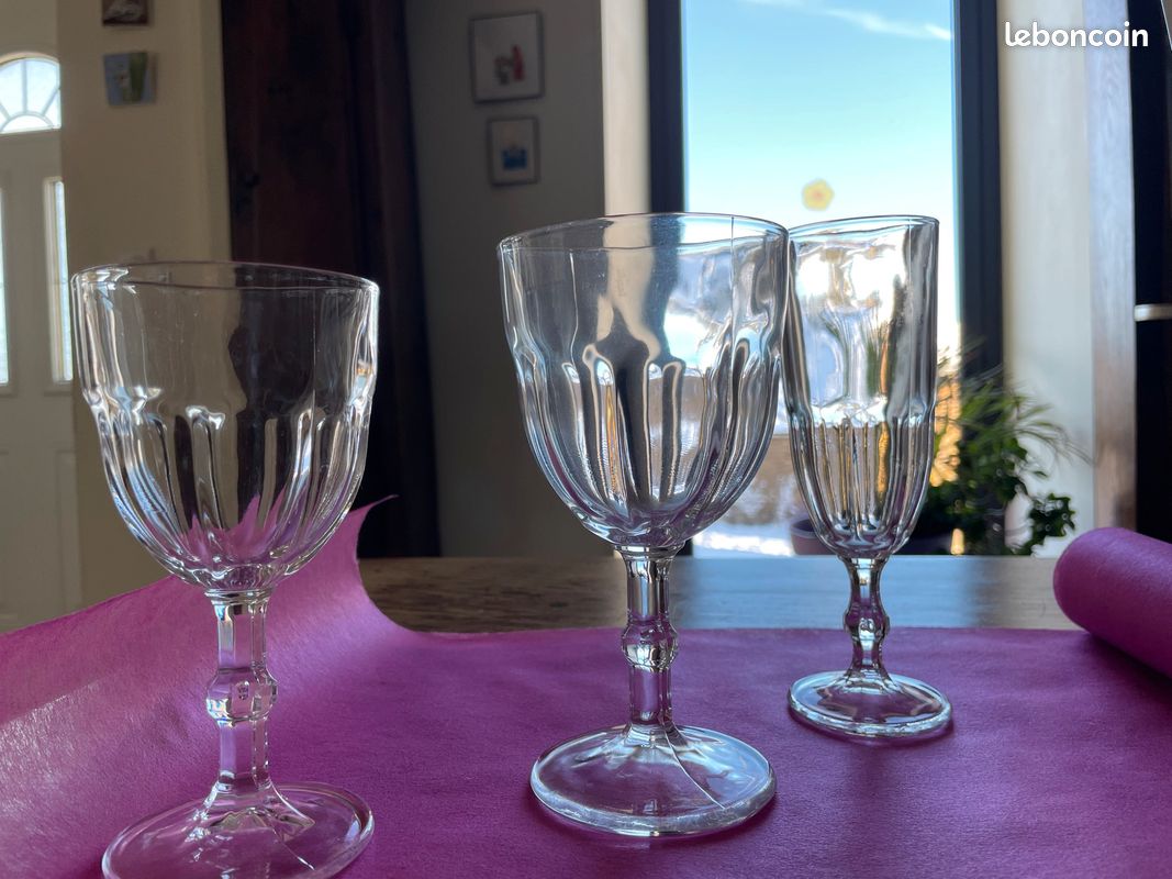 Vends ensemble de coupés (image 1)