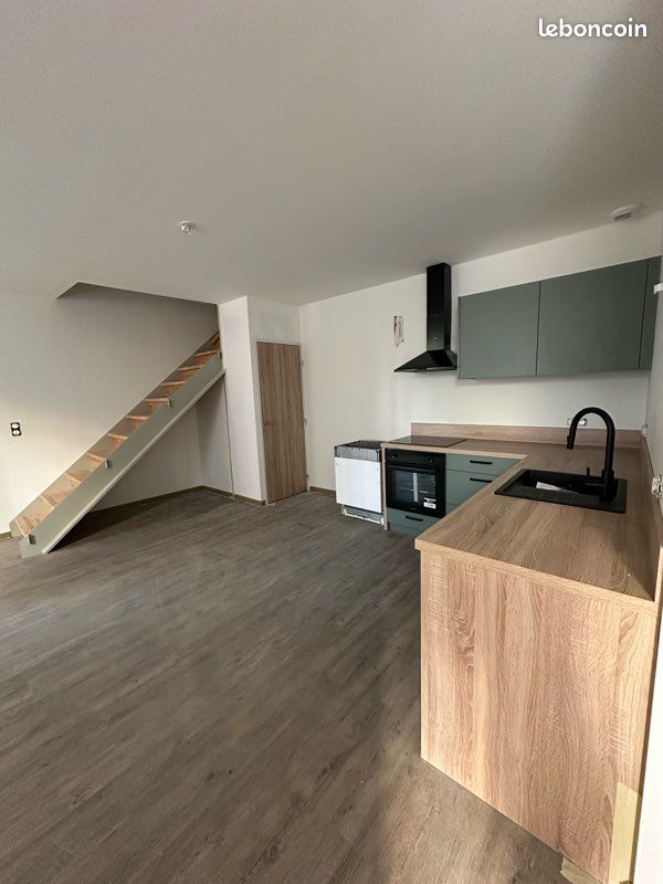 Appartement 5 pièces 75 m² · à Saint-Symphorien-de-Lay · 75 m² · 650 €/mois