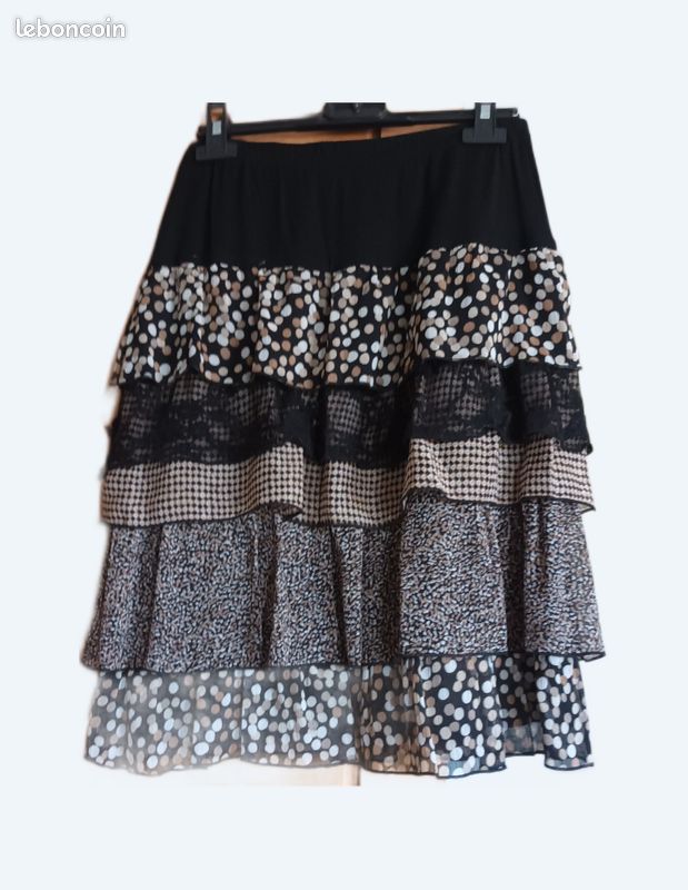 Vêtements Les Jupes Chez Armand Thiery Jupe Femme De Chez Armand