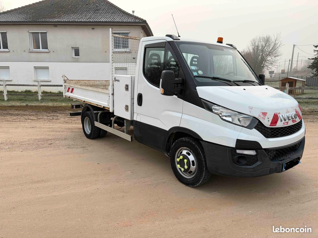 Iveco daily 35C13 benne et coffre 19166HT (image 3)