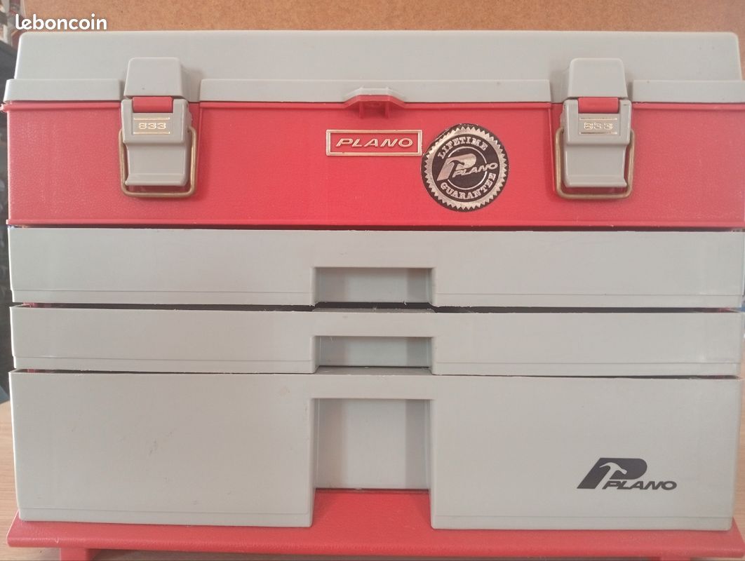 Boîte à Compartiments Plastique – Pour Pêche Ou Bricolage, état Occasion, à Voir En Photo