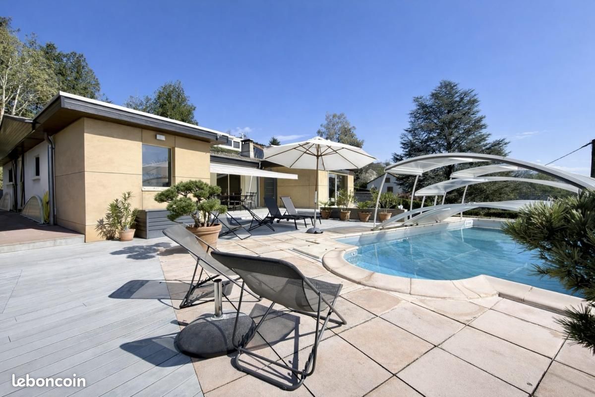 Maison 8 pièces 182 m² · à Veyre-Monton · 182 m² · 569 000 €