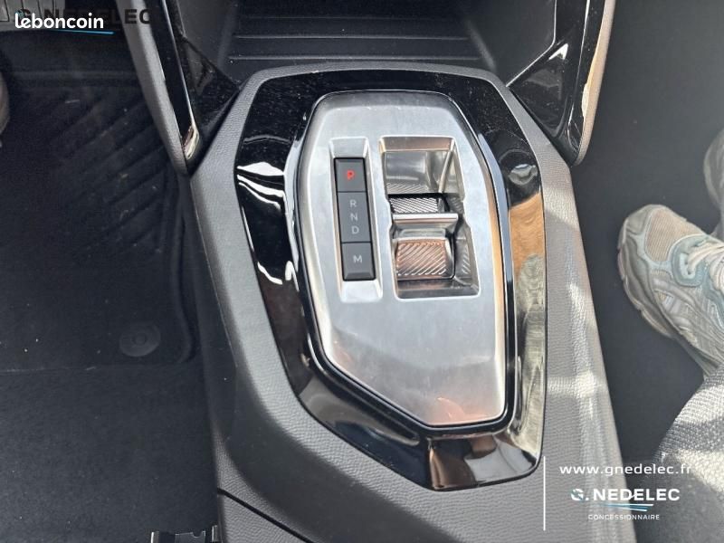 Peugeot 2008 1.2 Hybrid 145ch Style e-DCS6 (image 16)