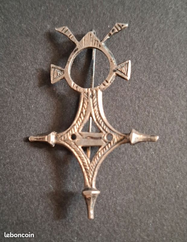 Broche Touareg métal argenté (image 1)