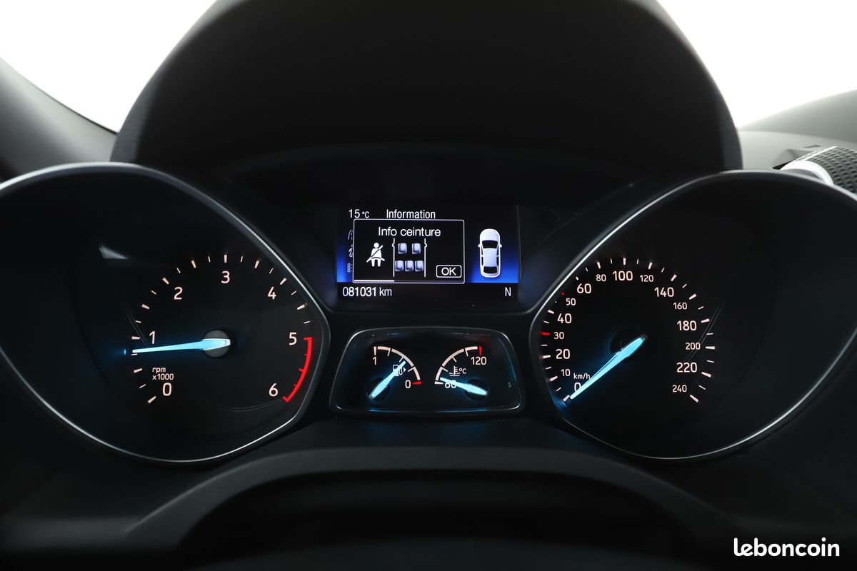Ford Kuga 1.5 TDCi ST Line 4x2 120 ch (image 17)