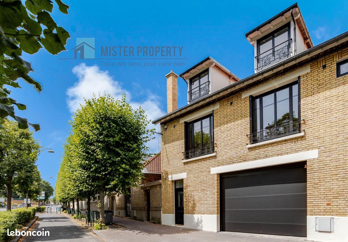 Maison 8 pièces 253 m² · à Rueil-Malmaison · 253 m² · 1 785 000 €