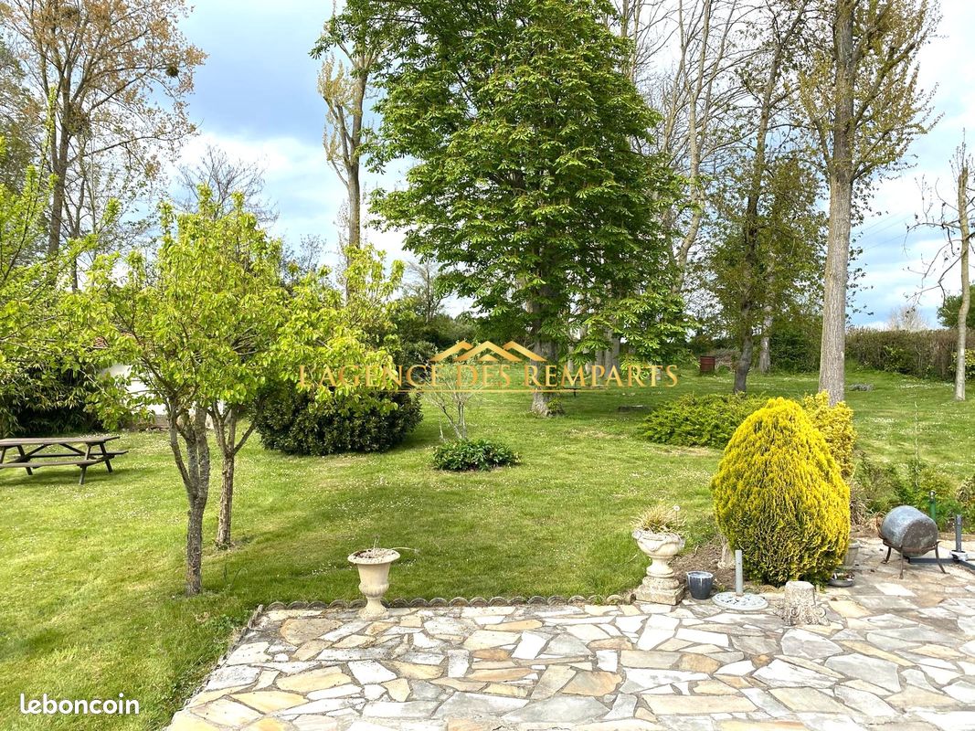 Maison 8 pièces 196 m² · à Saulchoy · 196 m² · 278 000 €