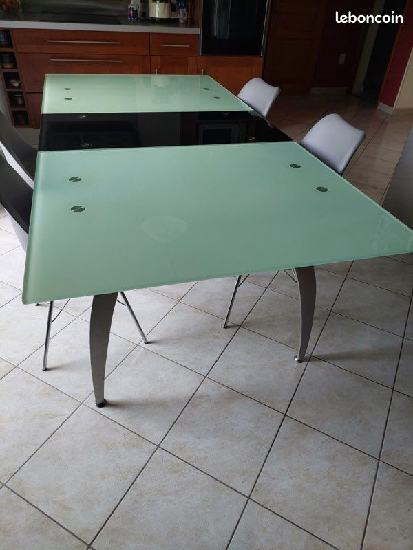 Table plateau verre (image 2)