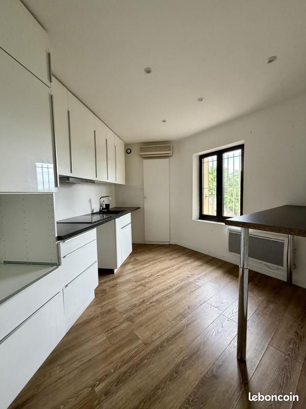 Appartement 2 pièces 48 m² · à Marseille · 48 m² · 835 €