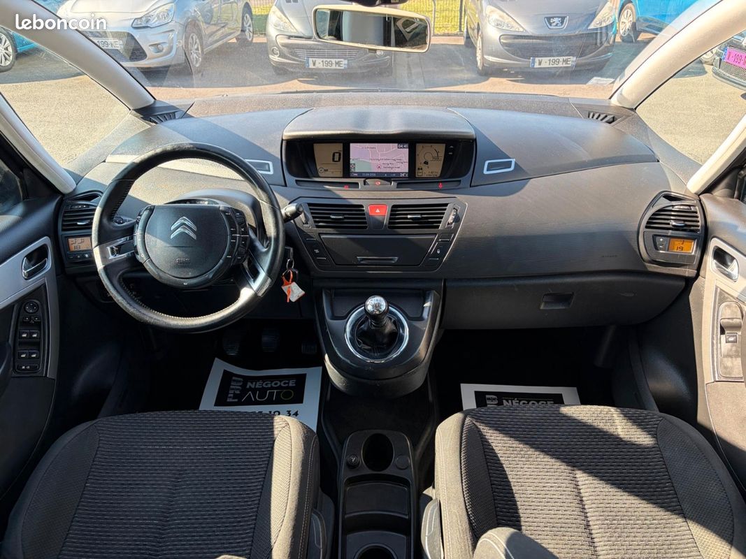 Citroen c4 picasso 1,6 HDi 112ch 5p *distribution neuve*clim (image 4)