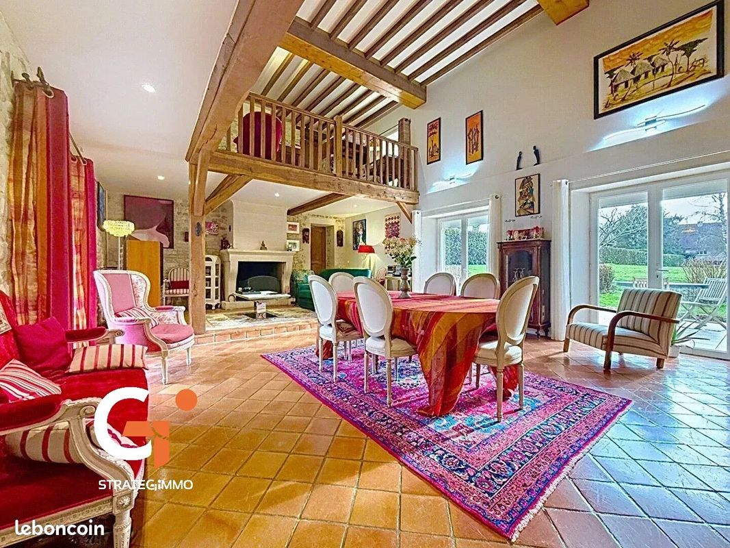 Maison 8 pièces 220 m² · à Carcagny · 220 m² · 620 000 €