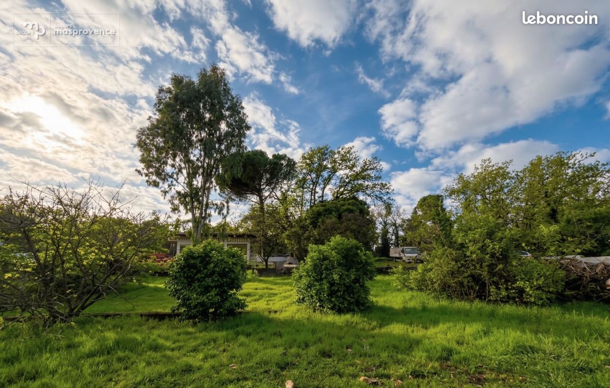 Terrain à bâtir de 1552 m² à OPIO (06) · 645 000 €