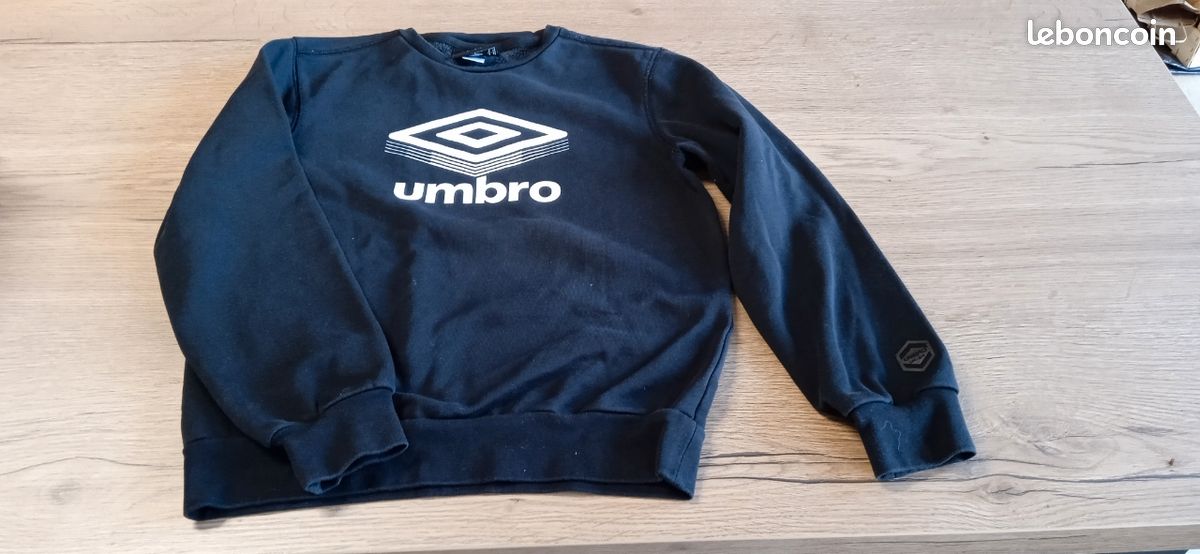 Sweat UMBRO 9-10 ans (image 1)