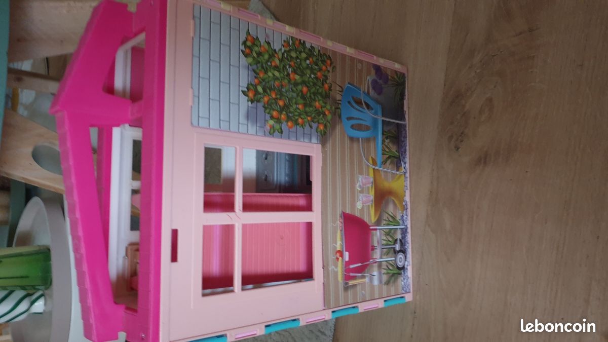 Maison barbie pliable (image 3)