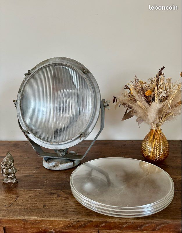 Ancien Projecteur Industriel BBT – Lampe Vintage Orientable Ø 37 cm – 4 Verres (image 9)