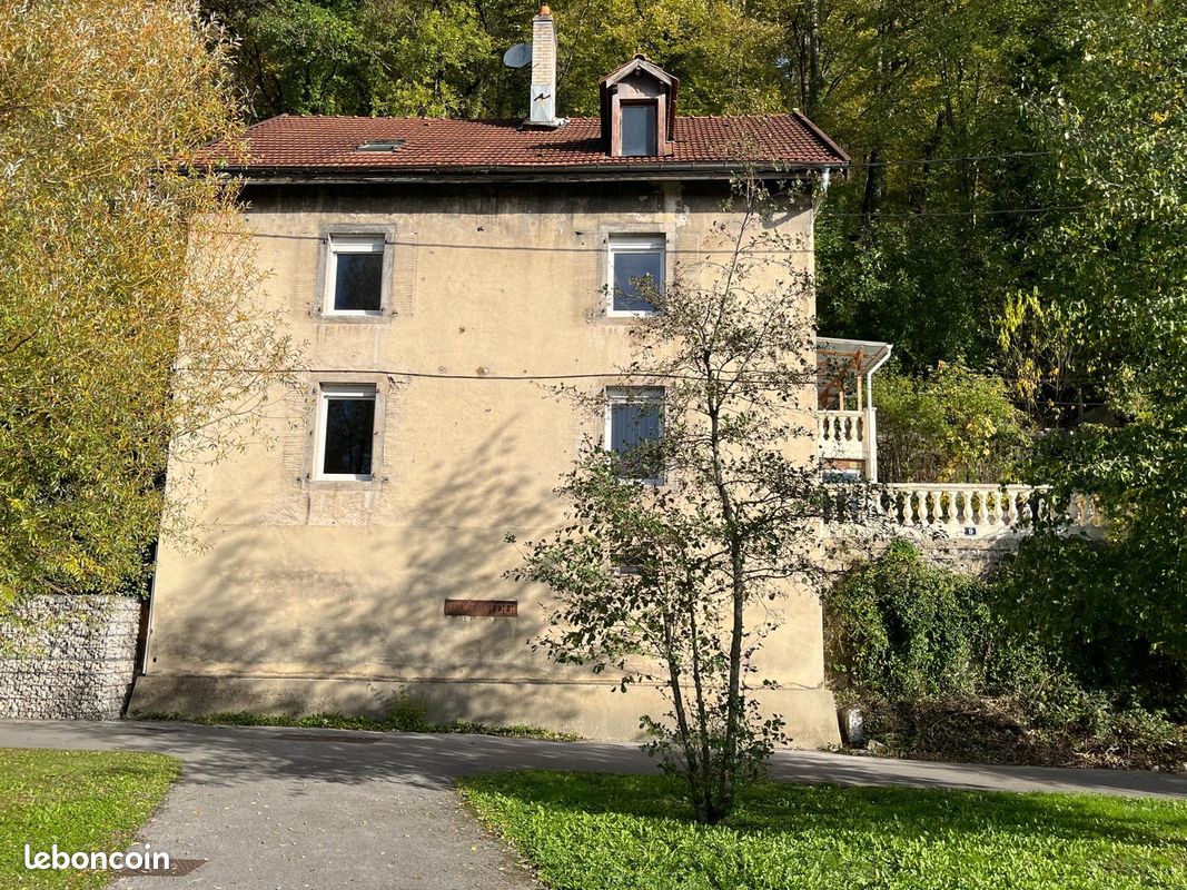 Maison 5 pièces 228 m² · à Valentigney · 228 m² · 169 000 €