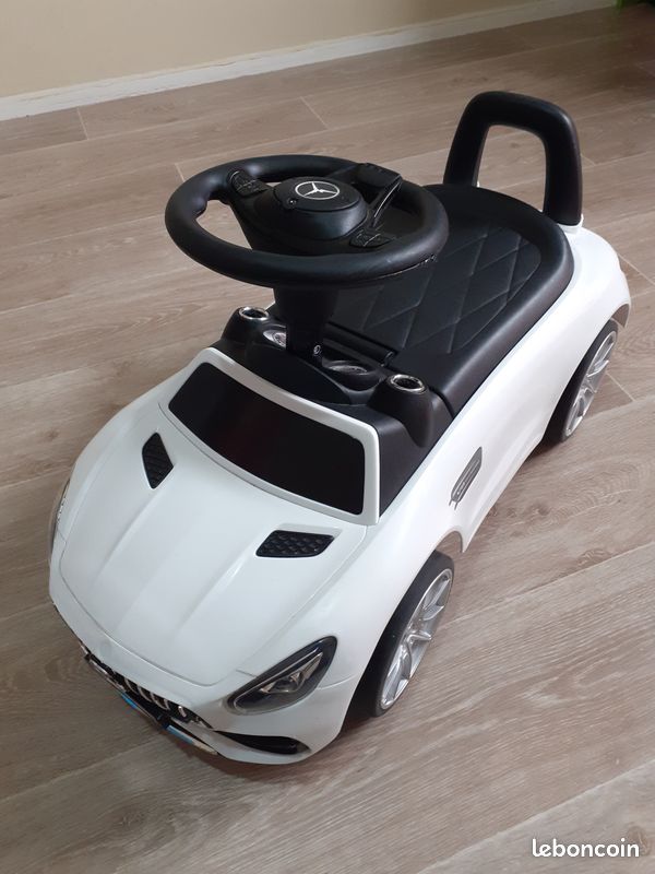 Trotteur voiture blanc et noir Mercedes AMG (image 2)