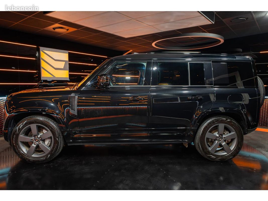 LAND ROVER DEFENDER 110 P300e X-DYNAMIC SE (image 2)
