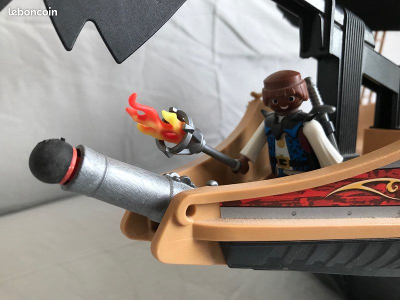 Playmobil Bateau Pirates des Ténèbres 6678 (image 5)