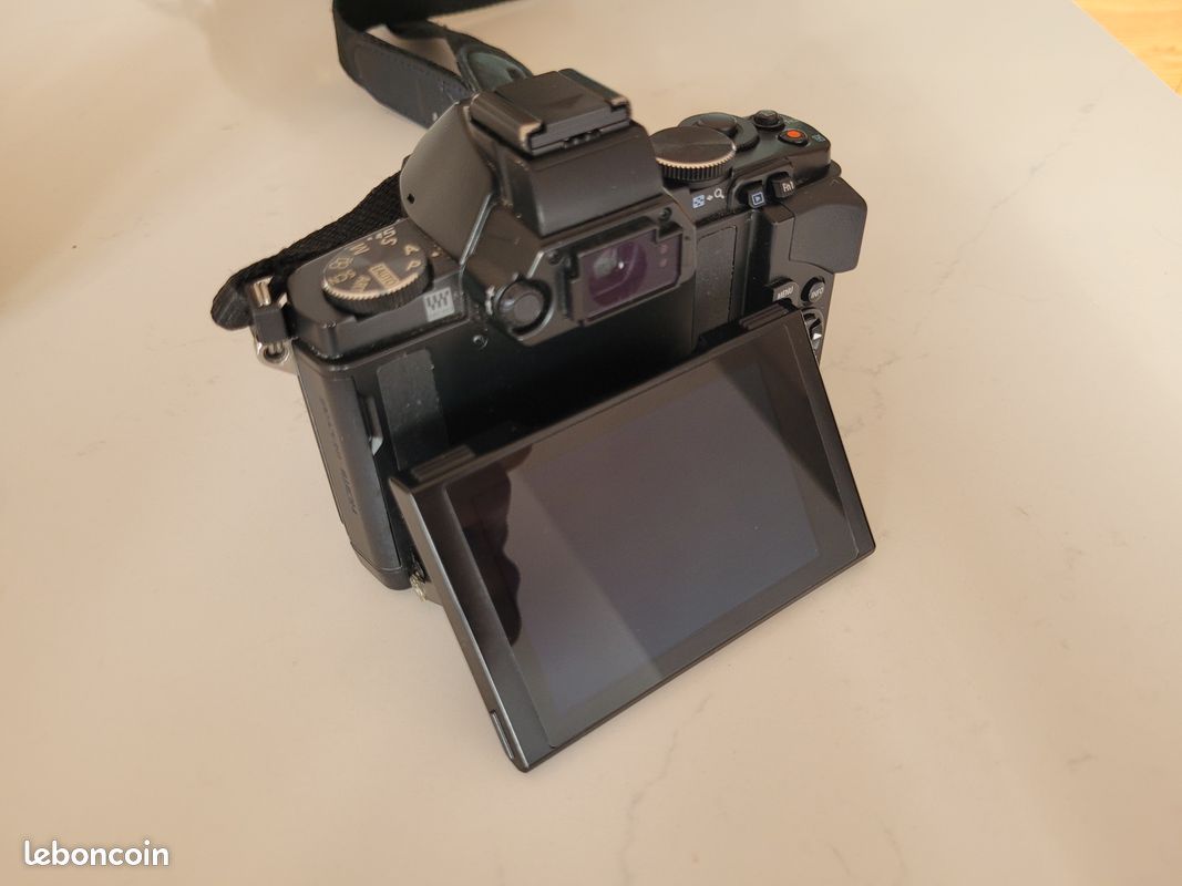 Olympus OM-D E-M5 Appareil photo (image 2)